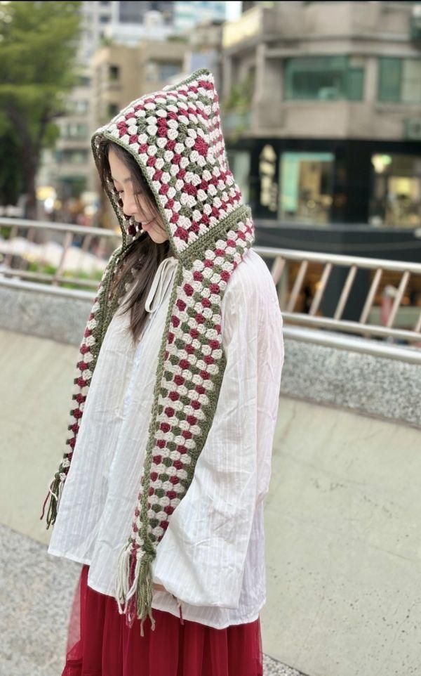 isk-034 有帽子的花漾圍巾 - 聖誕色,聖誕老公公の祝福|線上課程+編織材料包