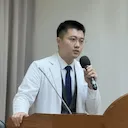程葦倫 醫師
