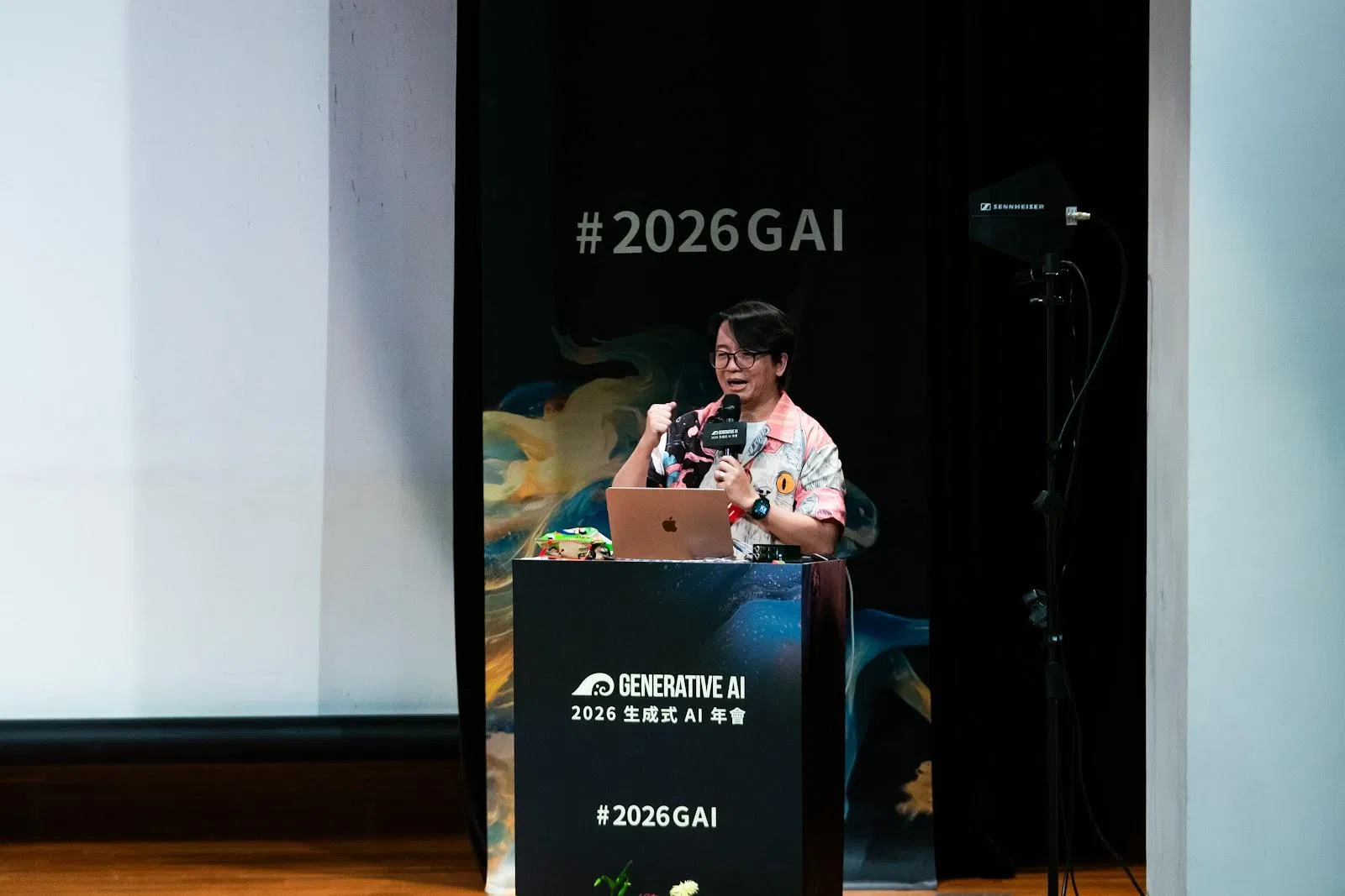 高見龍於 2026 Generative AI 年會現場分享