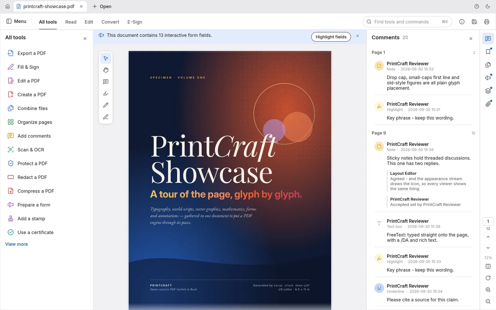 PrintCraft 開啟 PrintCraft Showcase 示範 PDF 的畫面，左側是匯出、填寫簽署、合併、整理頁面等工具清單，右側是附回覆串的註解面板