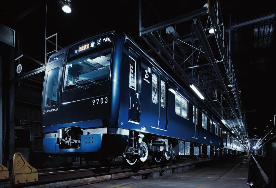 相鐵集團 9703 型車輛，水野學主導的鐵道品牌再造