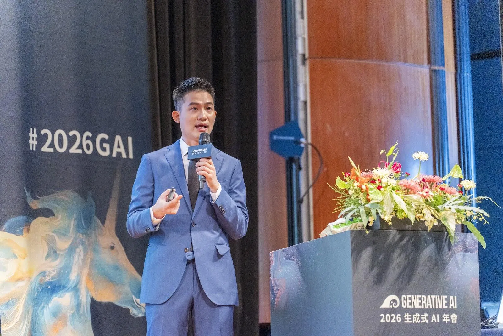 李慕約於 2026 Generative AI 年會現場分享