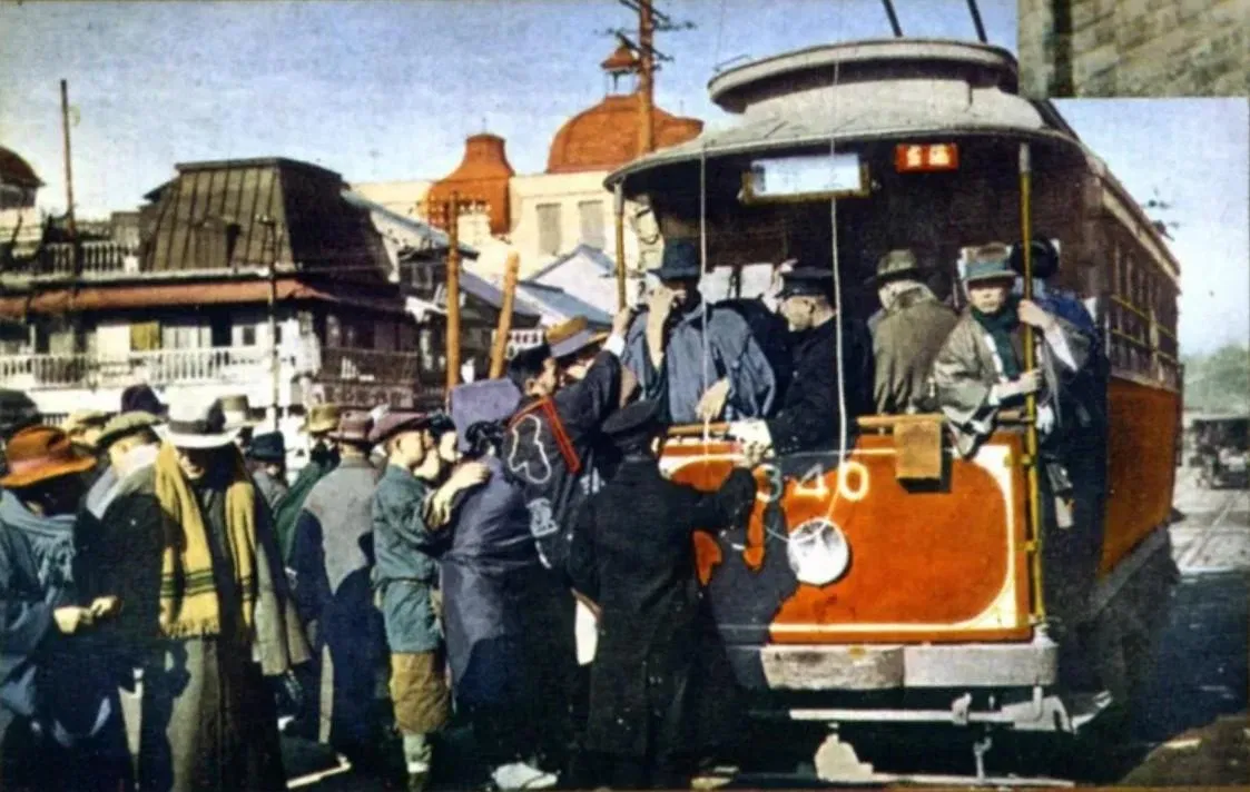 東京特產擁擠的電車
