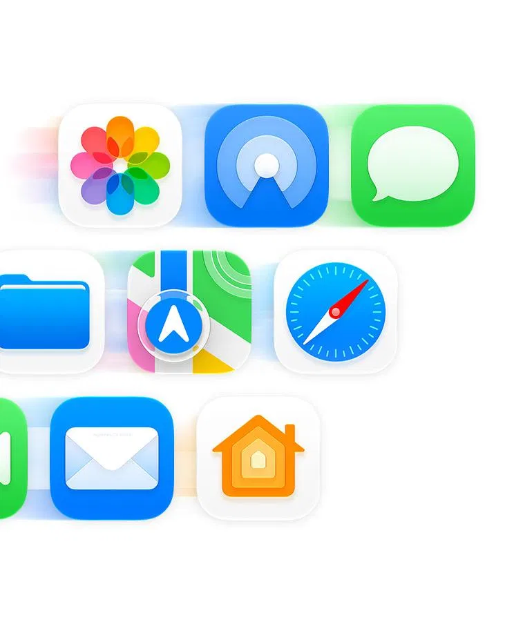 iOS 27 系統 App 圖示：照片、訊息、檔案、地圖、Safari、郵件、家庭等圖示以分層玻璃材質呈現