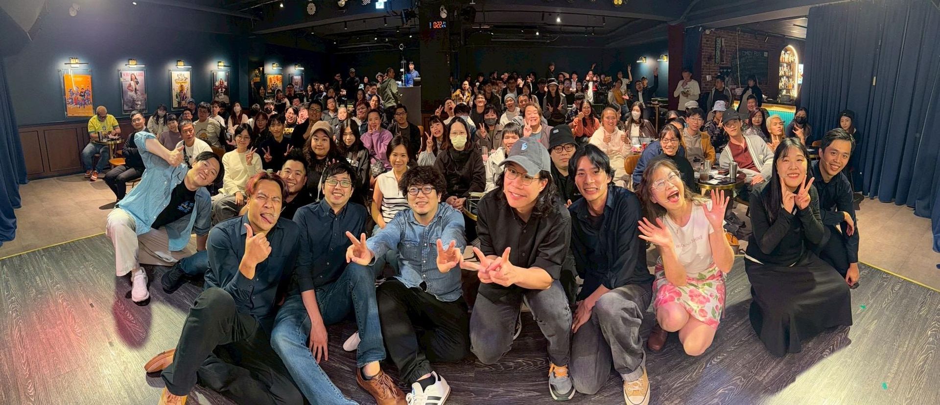 東區德素描喜劇編導演工作坊 Level S：【東區德帶領學員們演出素描喜劇秀「爆笑狗一籮筐」，榮獲2025台北喜劇節喜劇人獎第一名】