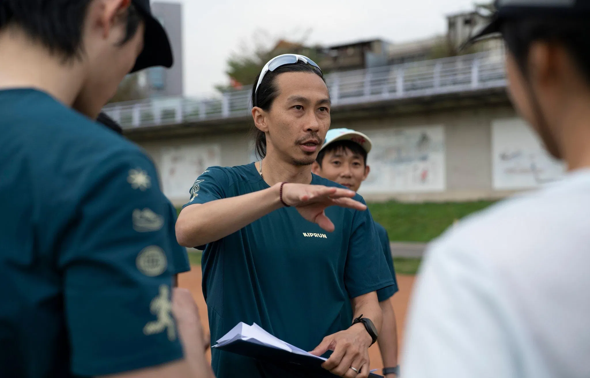 從馬拉松國手張嘉哲的故事，重新認識身體與努力