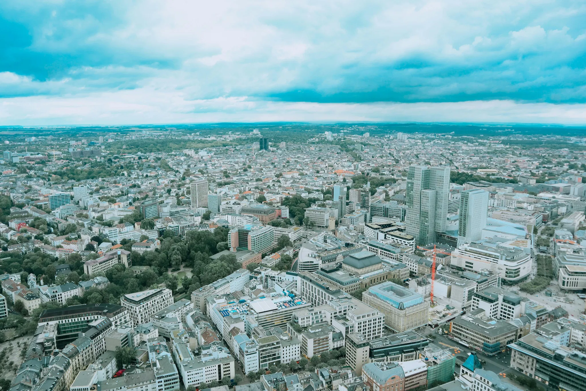 L'Influence de l'Architecture Résidentielle sur le Développement Cognitif et Créatif des Enfants : Une Analyse Critique des Constructions Horizontales Standardisées