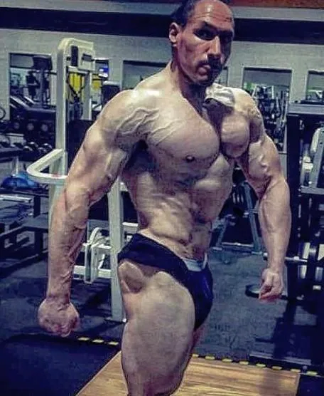 4 Training Tips to Break Through a Hypertrophy Plateau