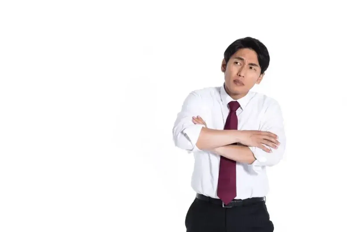 ３大職場情境、６種肢體語言，看穿老闆沒說的話