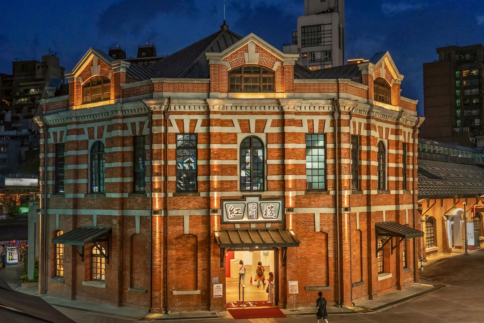 《2026 紫微斗數 流年講座》預見好運｜解碼新年運勢與財富之鑰 - 1/3(週六)臺北實體場次 超值優惠價