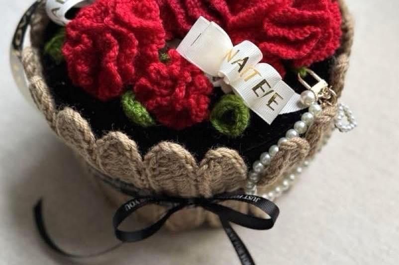 每年母親節、都要再一朵新的康乃馨給媽媽 🎁