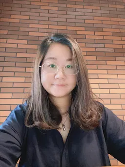 劉亦中