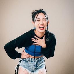 師妹老師 | Yuty Shih