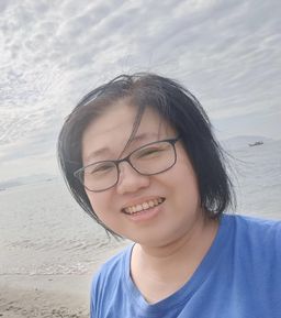 譚美俐 （ Esrah）