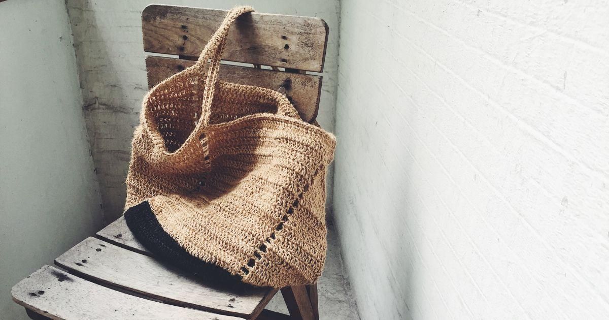 色塊麻纖編織包