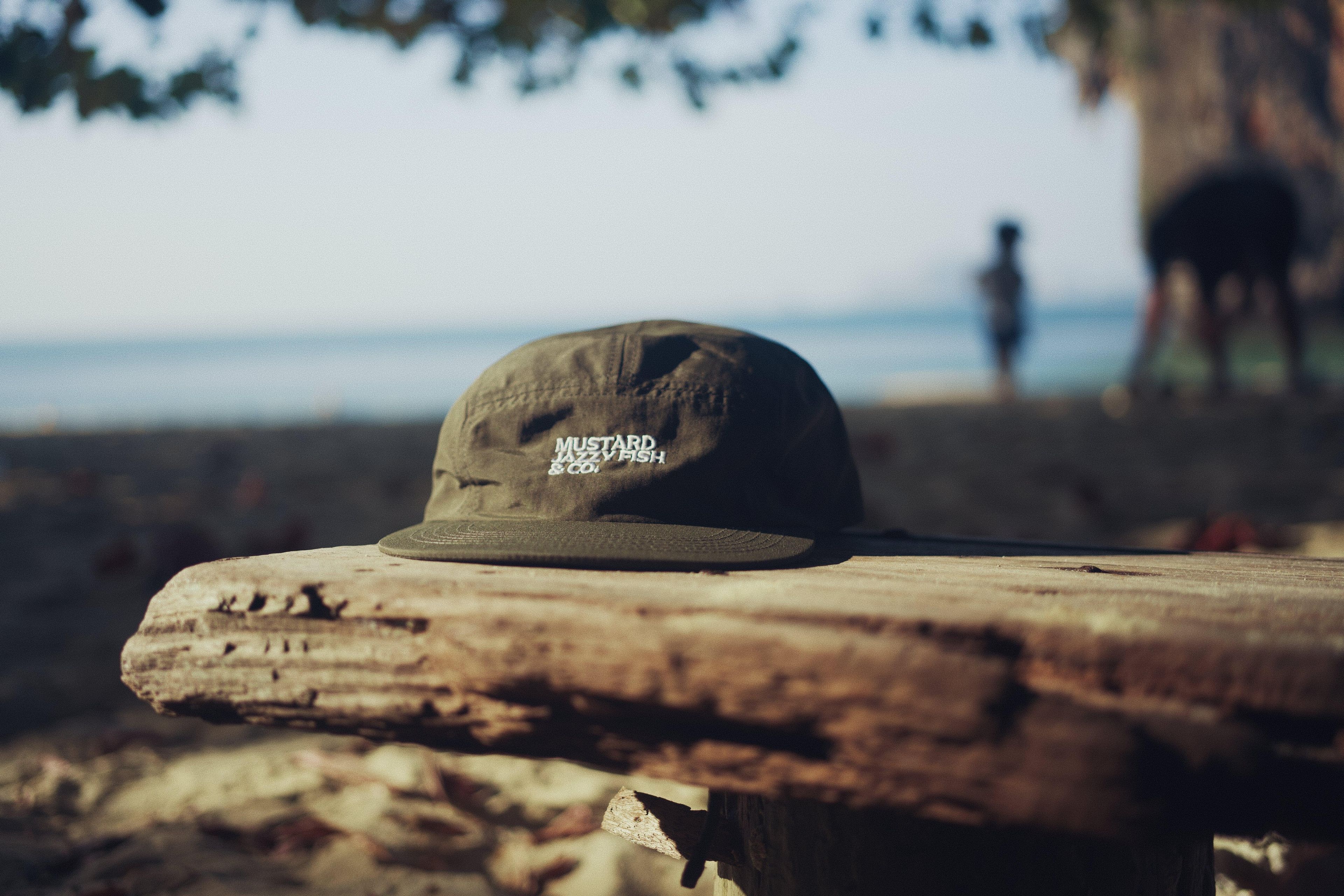 MUSTARD JAZZY FISH & CO. 帽款 - 五分割帽 (橄欖綠)