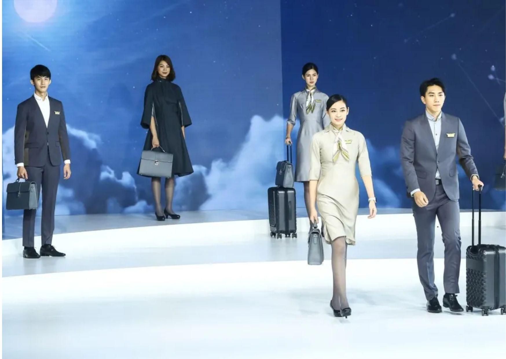 星宇航空 復古遇見未來的宇宙星際感