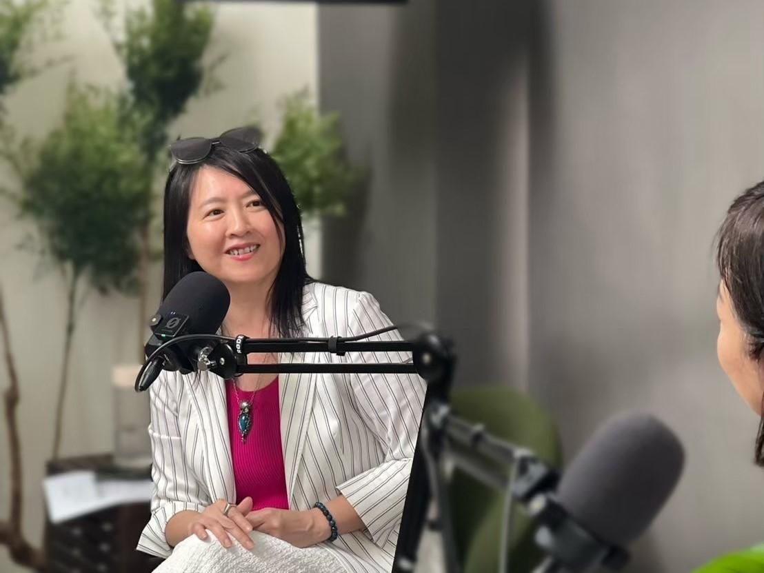 從企業高管到自媒體創業：職場轉型與人生策略 ft.布姐的沙發