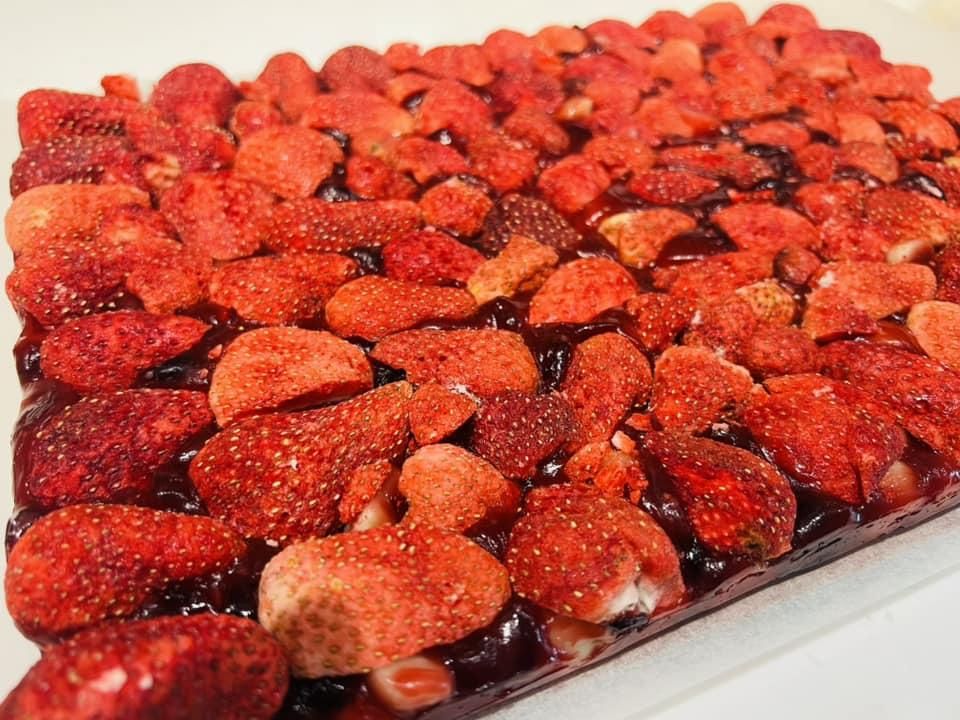 來交作業 好吃又漂亮的莓果Q糖 ￼跟著老師做就能完成👍👍👍