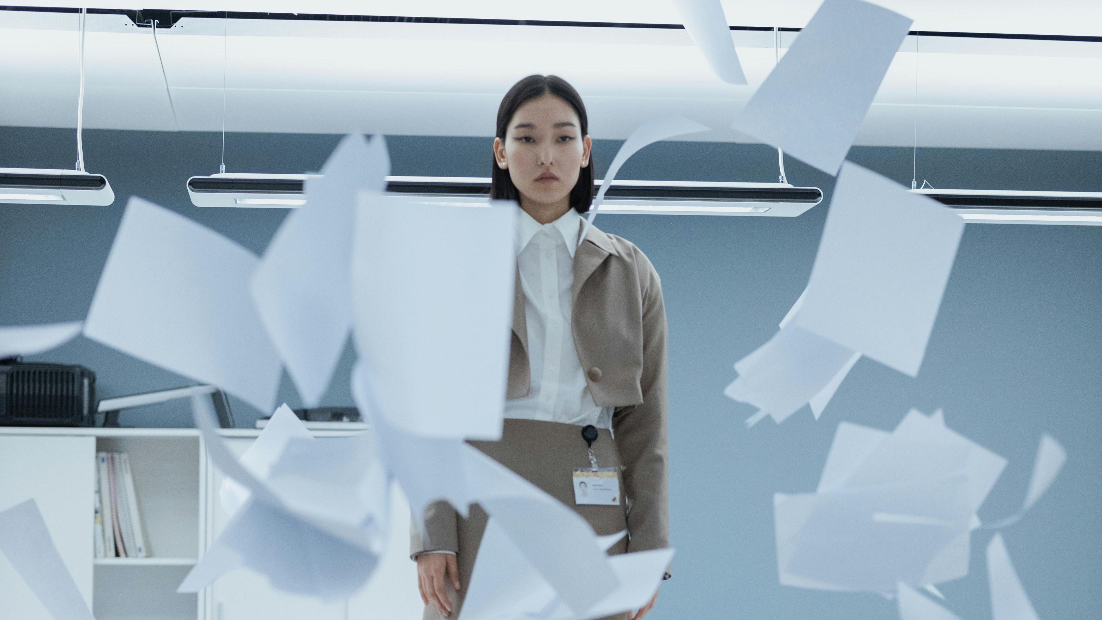 還在為報價、請款暈頭轉向？『自助勞務報酬單』如何為顧問與接案者節省 80% 行政時間