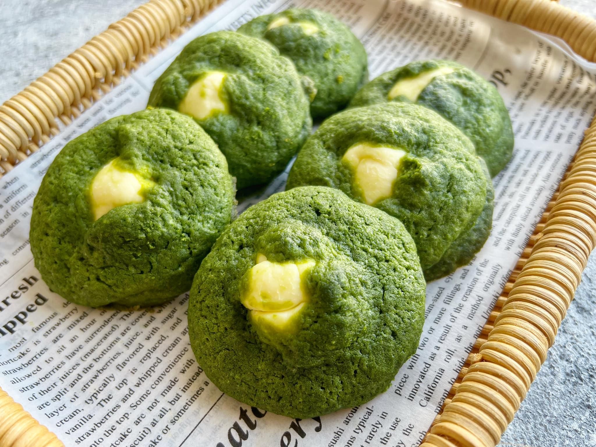 茶香的微甜搭配乳酪的香濃，整體不會甜膩