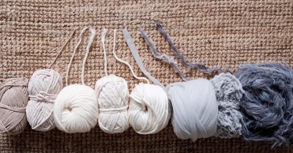  【選線】新手必看！如何挑選適合的毛線？材質、線型、顏色全攻略