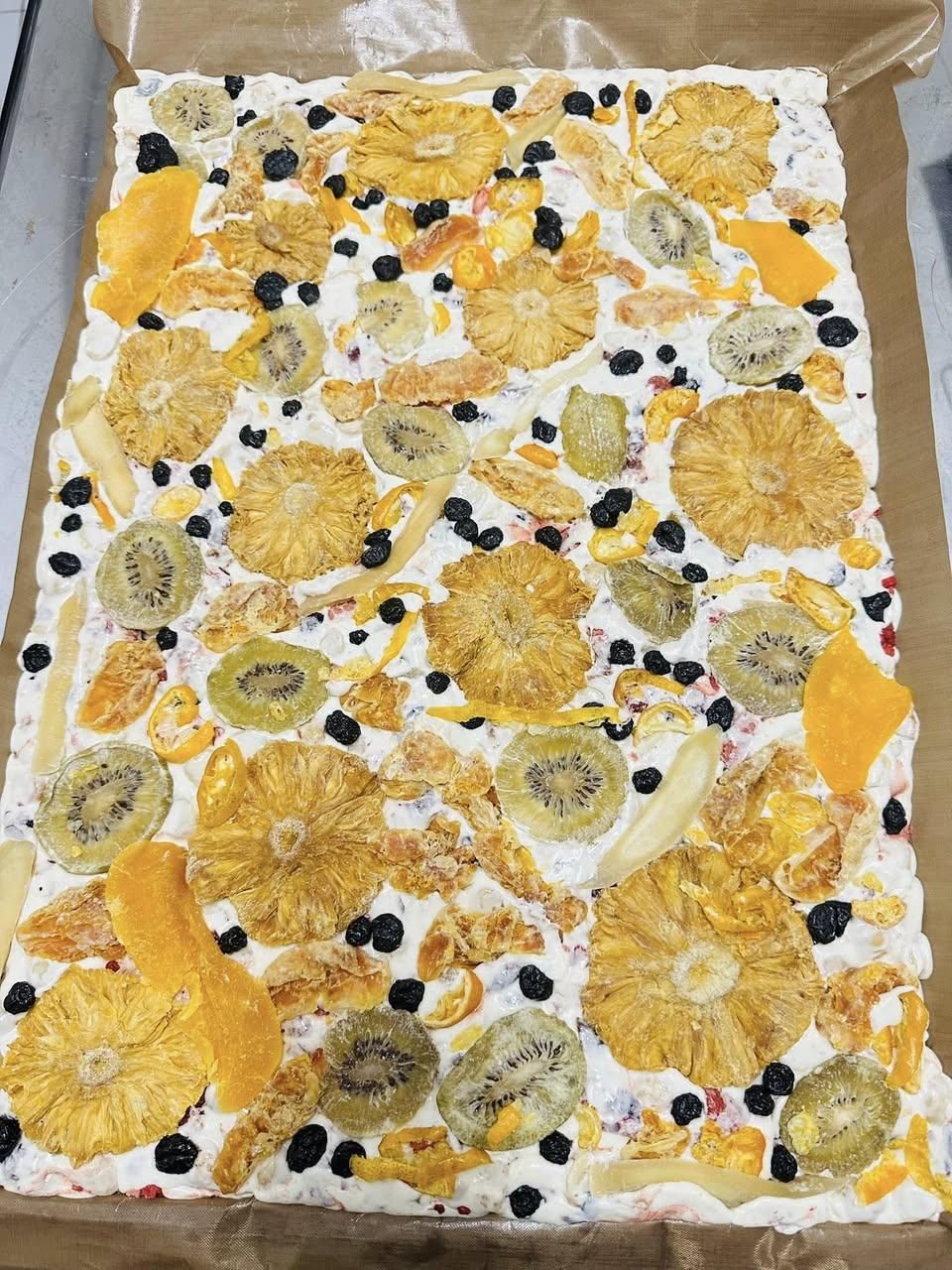 今天放假，終於有空完成第二種糖果，已現有的果乾製作，或許沒色彩繽紛，但是味道是很棒，謝謝老師的教學🥰🥰🥰