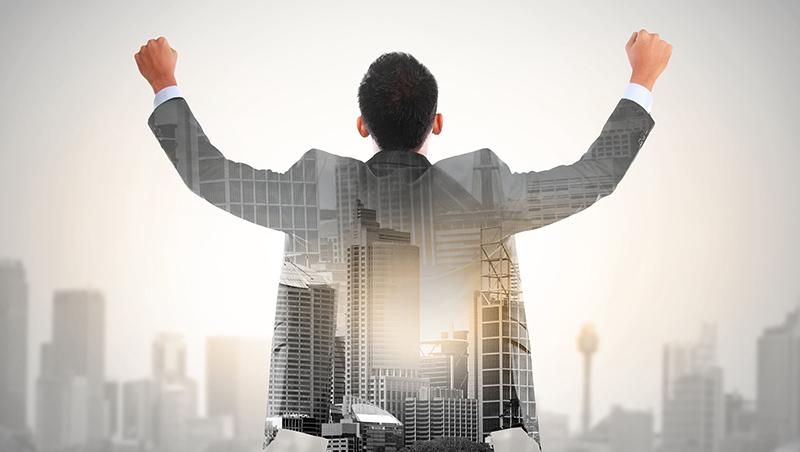 高中畢業就到馬來西亞求學創業…27歲總監：錢少事多離家遠，只要死不了，都應該去試