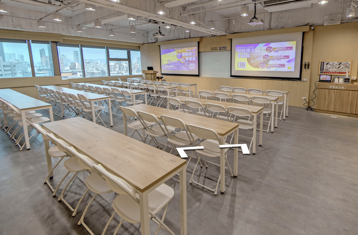 流量工具：核心廣告課程 + 進階廣告課程（可分開報名） - 【高雄全日班】組合優惠價：2025/12/04（四）10:00 - 17:00 (午餐時間1小時)